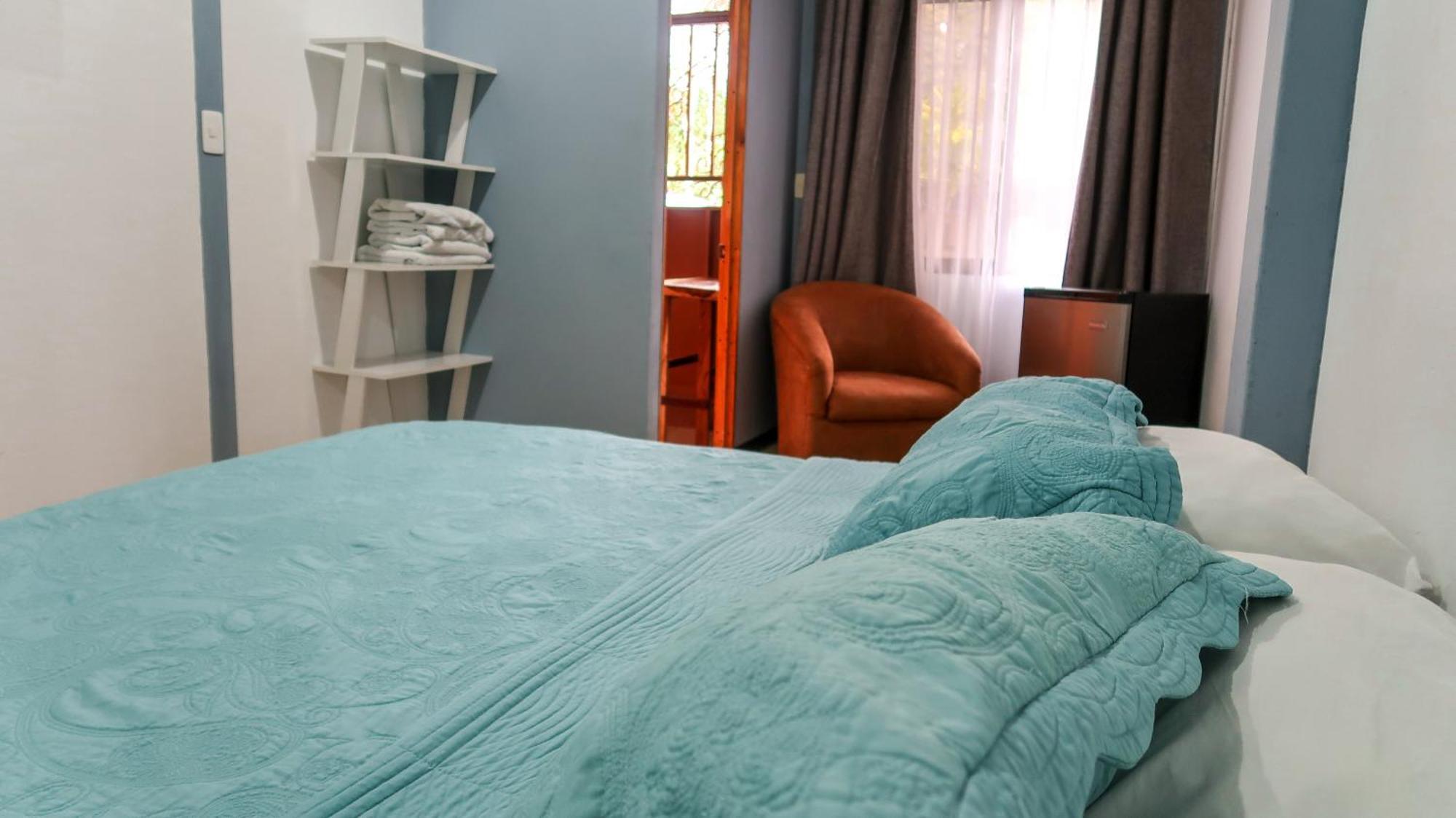 Hotel Hoja De Oro Corcovado Puerto Jiménez 客房 照片